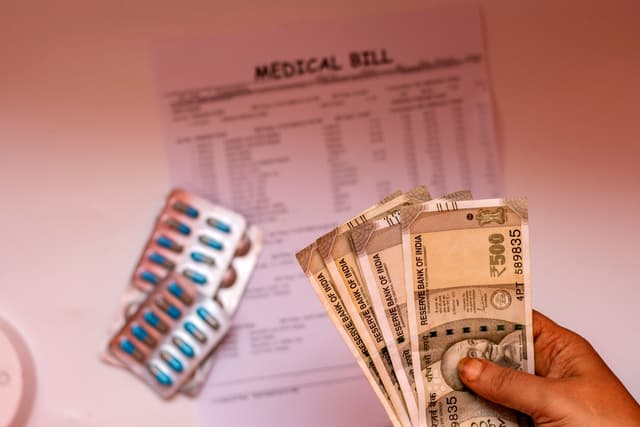 Health Insurance Deductible vs Out-of-Pocket Expenses